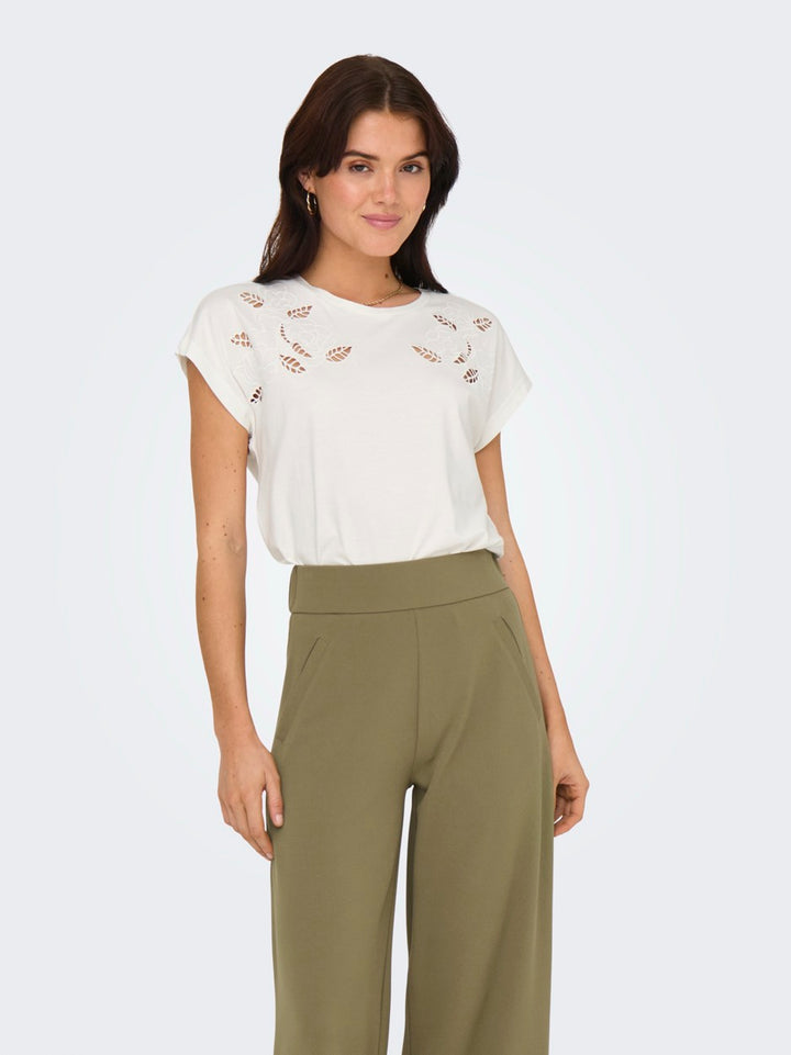 Jdyrose Ss O-neck Emb Top - Off-white