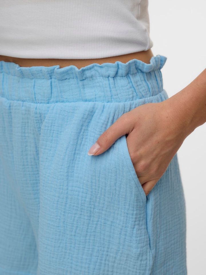 Vmnatali Hw Shorts Wvn Noos - Lichtblauw