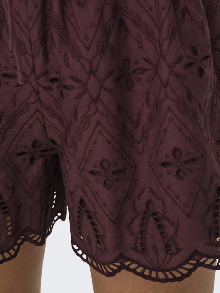 Onlfrani Emb Pull Up Shorts Wvn - Bordeaux
