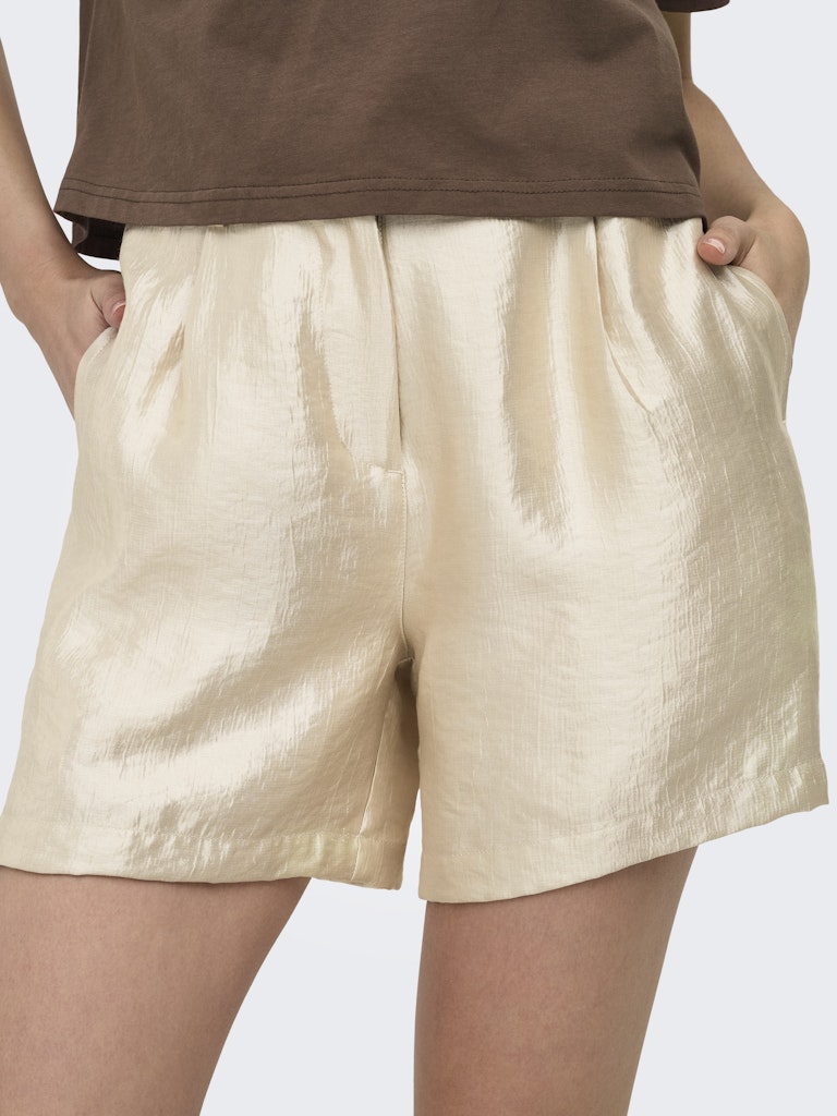 Onlgrace Shorts Cs Otw - Goudkleurig