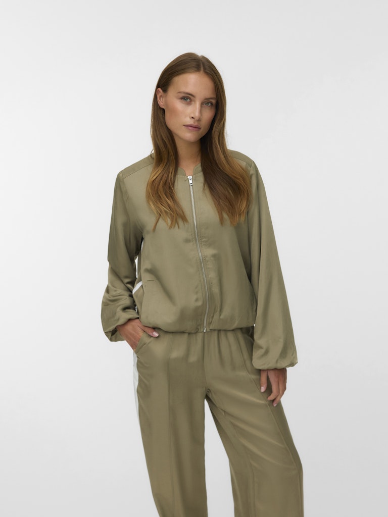 Vmvina Detail Ls Bomber Wvn Ga - Olijf