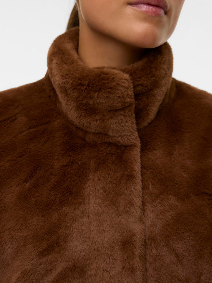 Vmjsonjapoppy Faux Fur Waiscoat - Bruin