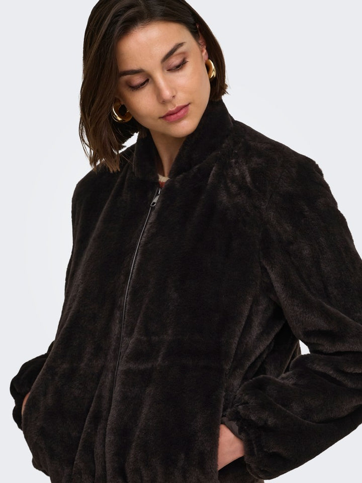Jdymacy Faux Fur Balloon Jacket Otw Qiq - Bruin