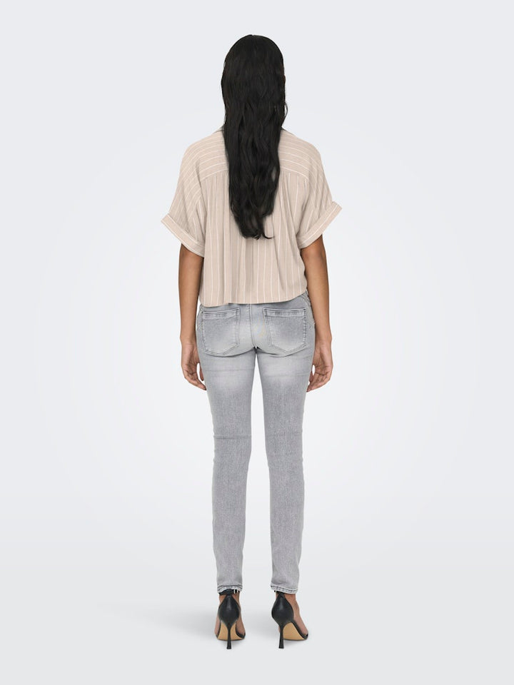 Onlpaula Life S/s Tie Shirt Wvn Noos - Zand Dessin