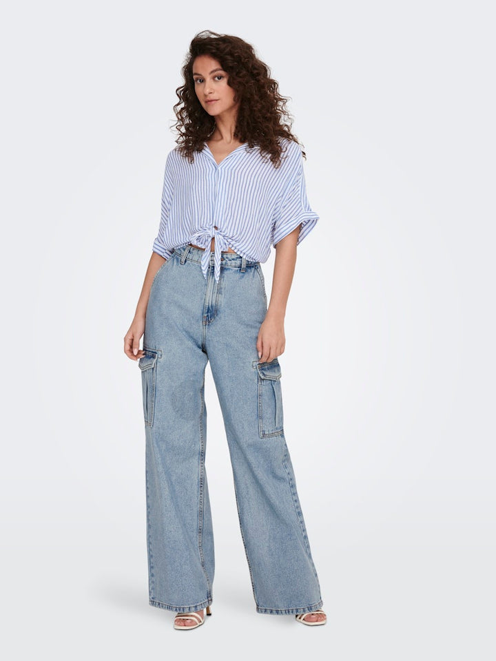 Onlpaula Life S/s Tie Shirt Wvn Noos - Blauw Dessin