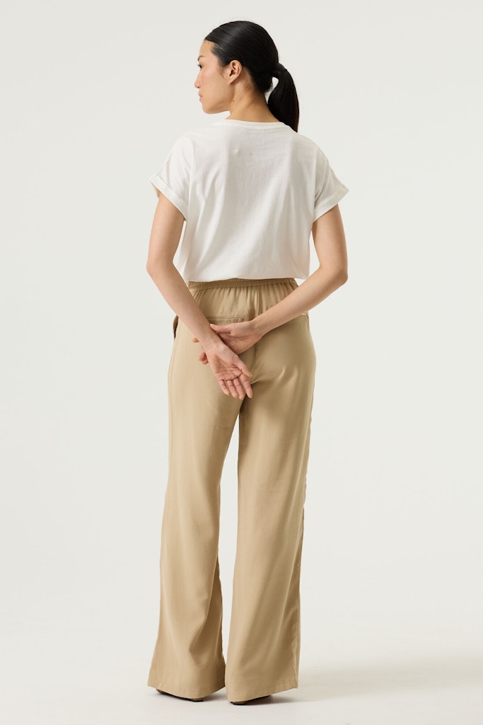 Garcia - Korte mouw T-shirts - 4339.02.0135 - Off-white