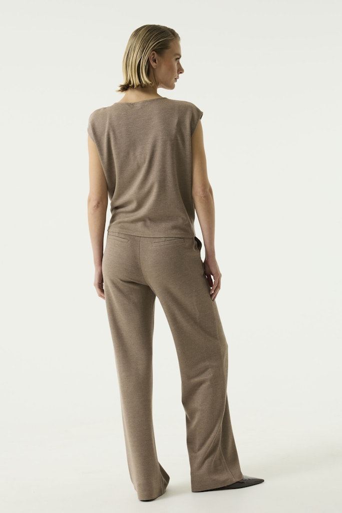 Garcia Taupe Kleur Top Met Korte Mouwen - Taupe