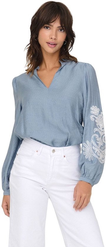 Onlnew Malou L/s Emb Top Wvn Cs - Lichtblauw