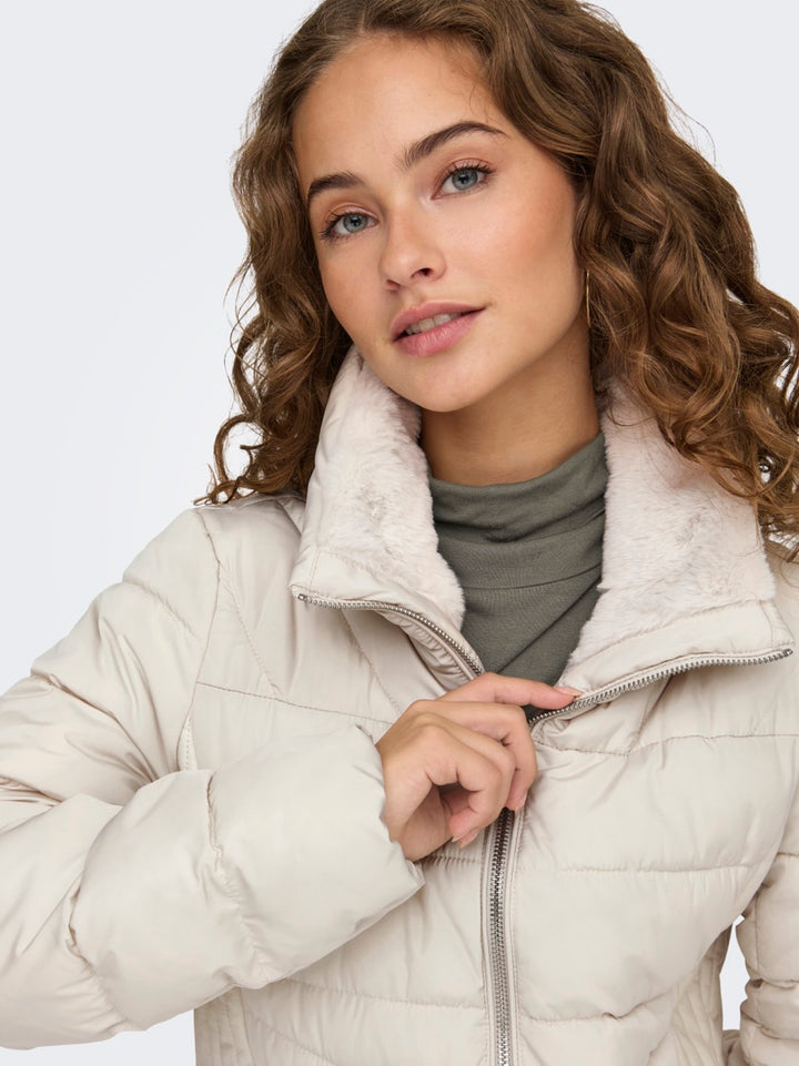 Onlhelen Short Puffer Jacket Otw - Beige