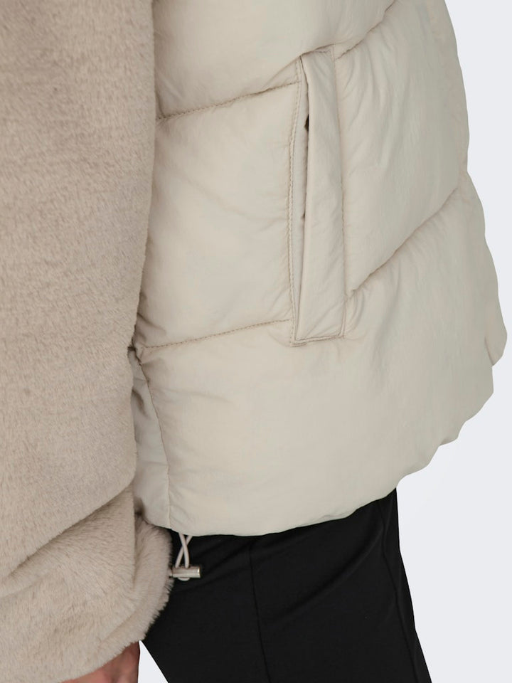 Onlwanja Fur Puffer Mix Jacket - Beige
